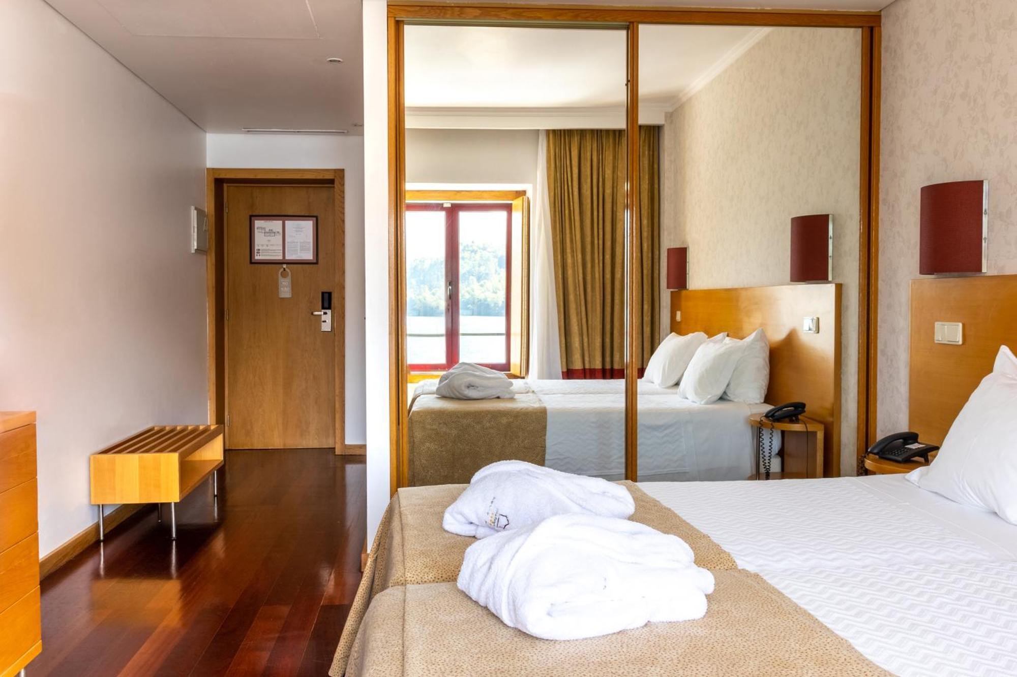 צ'ינפאס Douro Hotel Porto Antigo מראה חיצוני תמונה